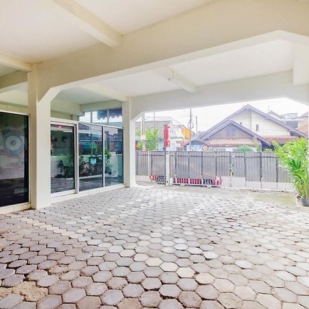 Oyo 3083 D Kost 3 Syariah Hotel Jogjakarta Buitenkant foto