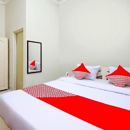 Oyo 3083 D Kost 3 Syariah Hotel Jogjakarta Buitenkant foto