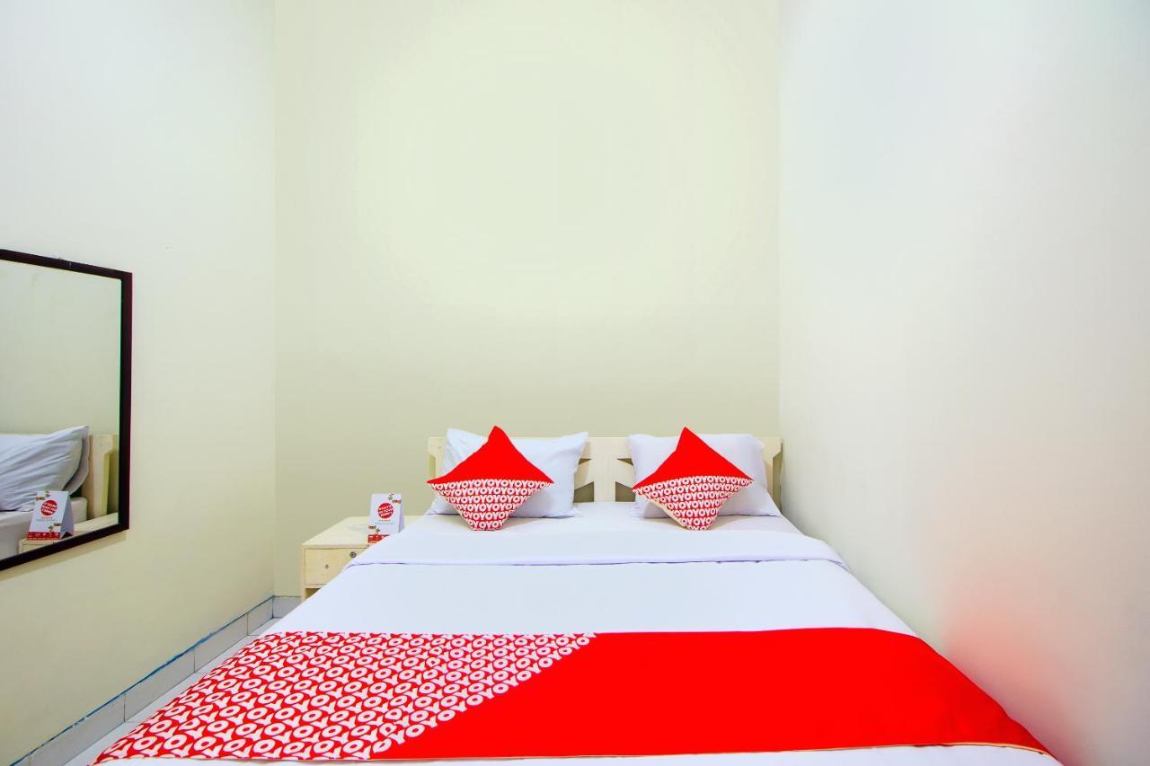 Oyo 3083 D Kost 3 Syariah Hotel Jogjakarta Buitenkant foto